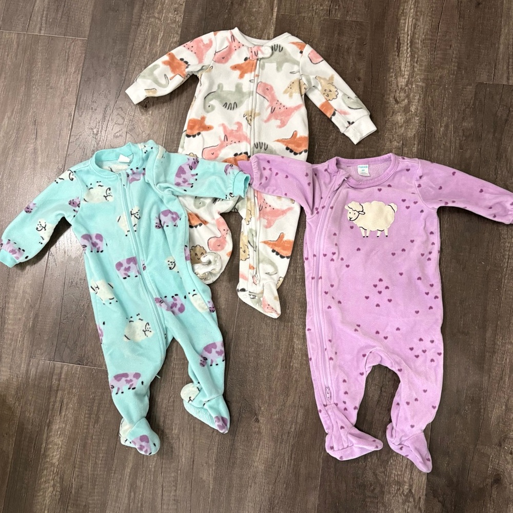Lot of 3 baby girl fleece sleepers size 3-6 months